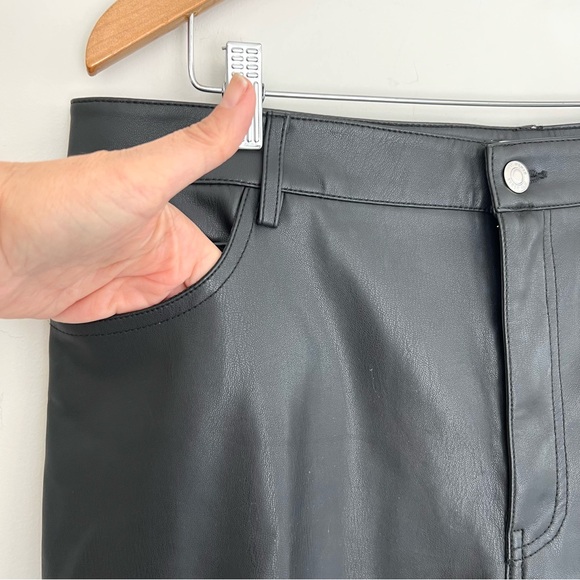 MANGO Black Faux Leather 100% Polyester High Waist Straight Leg Long Pants Sz 12 - Picture 6 of 15